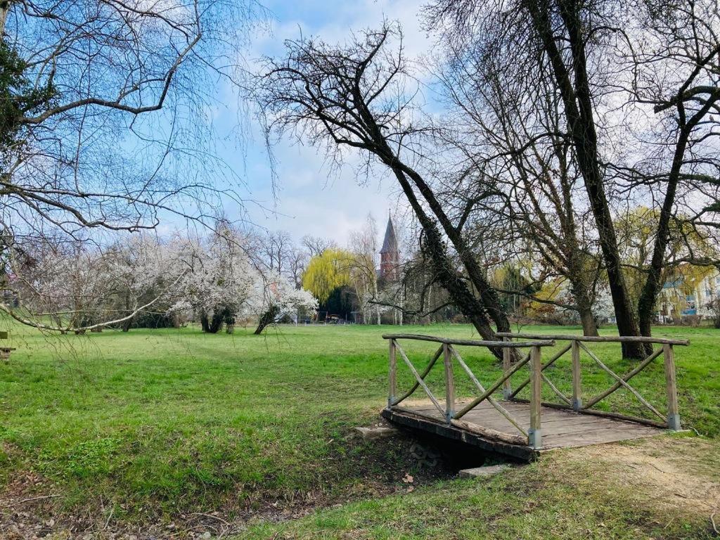 Ferienhaus Ferienwohnung Potsdam Diegalerie Am Schlosspark Marquardt Eksteriør bilde